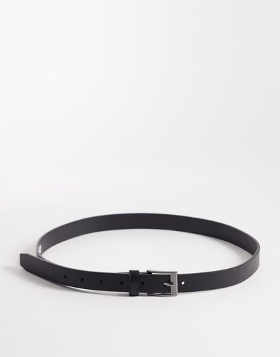 ASOS DESIGN ASOS DESIGN faux leather skinny belt with gunmetal buckle in black