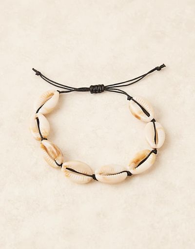 ASOS DESIGN ASOS DESIGN faux shell bracelet in cream-White