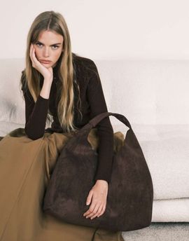 ASOS DESIGN ASOS DESIGN faux suede scoop tote bag in chocolate-Brown