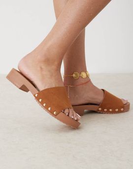 ASOS DESIGN ASOS DESIGN Favorite suedette clog mules in tan-Brown