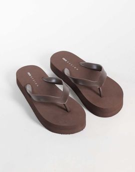 ASOS DESIGN ASOS DESIGN Flavio flip flops in chocolate-Brown