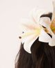 ASOS DESIGN ASOS DESIGN hair claw with faux lily flowers in pink-White - 3