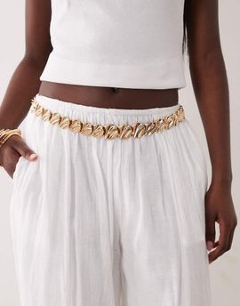 ASOS DESIGN ASOS DESIGN hammered circle chain belt in gold tone