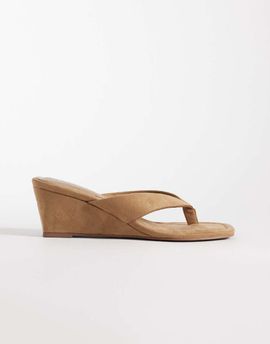 ASOS DESIGN ASOS DESIGN Harlow flip flop wedge sandals in taupe suedette-Neutral