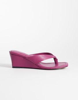 ASOS DESIGN ASOS DESIGN Harlow toe thong wedge sandals in purple