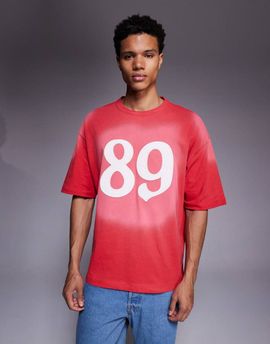 ASOS DESIGN ASOS DESIGN heavyweight oversized spray wash tee with twill appliqué graphic-Red