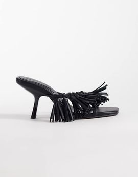 ASOS DESIGN ASOS DESIGN Hibernate tassel mid heeled mules in black