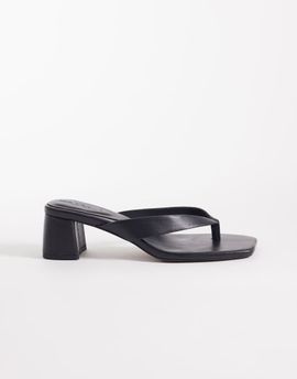 ASOS DESIGN ASOS DESIGN Hideout leather block heeled toe thong sandals in black