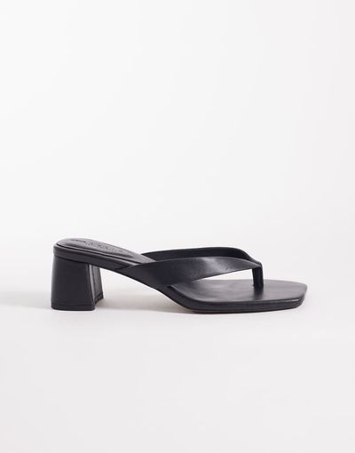 ASOS DESIGN ASOS DESIGN Hideout leather block heeled toe thong sandals in black
