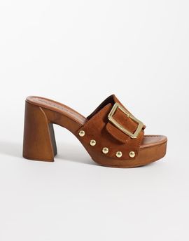 ASOS DESIGN ASOS DESIGN Hometown premium oversized buckle detail heeled mule clogs in tan suede-Brown