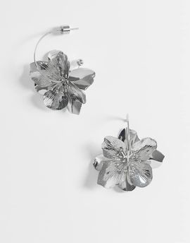 ASOS DESIGN ASOS DESIGN hoop earrings with flower drops in silver tone