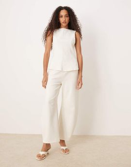 ASOS DESIGN ASOS DESIGN interlock barrel leg sweatpants in coconut milk - part of a set-White