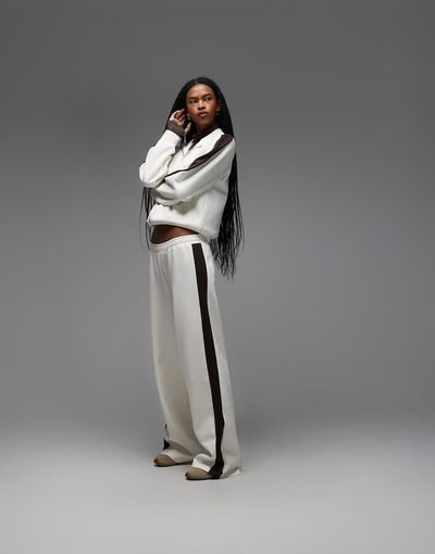 ASOS DESIGN ASOS DESIGN interlock sweatpants with chocolate contrast tipping in cream - part of a set-White