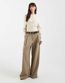 ASOS DESIGN ASOS DESIGN knit cinched cardigan with balloon sleeves in ecru-White