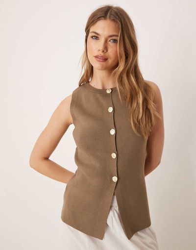 ASOS DESIGN ASOS DESIGN knitted crew neck structured vest with gold buttons in mocha-Brown