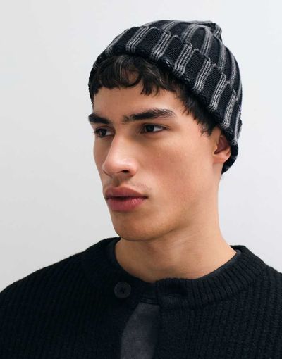 ASOS DESIGN ASOS DESIGN knitted light wash chunky rib beanie in gray
