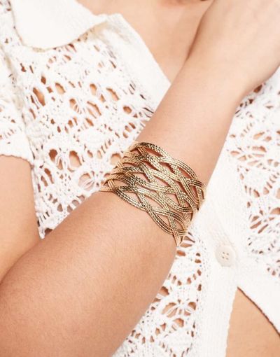 ASOS DESIGN ASOS DESIGN large lattice cuff bracelet in gold tone