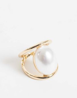 ASOS DESIGN ASOS DESIGN large ring with faux pearl set in gold tone