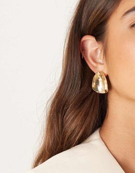 ASOS DESIGN ASOS DESIGN large stud earrings with curved oval design in hammered gold tone