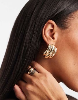 ASOS DESIGN ASOS DESIGN large stud earrings with triple ridge design in gold tone