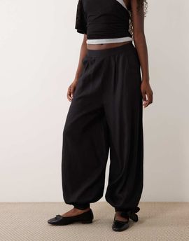 ASOS DESIGN ASOS DESIGN linen blend balloon pants in black - part of a set