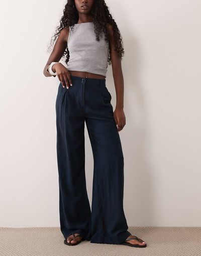 ASOS DESIGN ASOS DESIGN linen blend wide leg pants with pleated detailing in navy