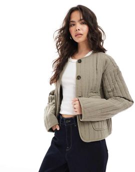 ASOS DESIGN ASOS DESIGN linen mix collarless quilted cropped jacket in khaki-Green