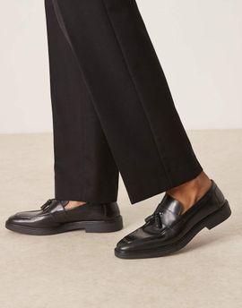 ASOS DESIGN ASOS DESIGN loafers in black leather with angled sole