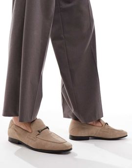 ASOS DESIGN ASOS DESIGN loafers in stone suede with snaffle-Neutral
