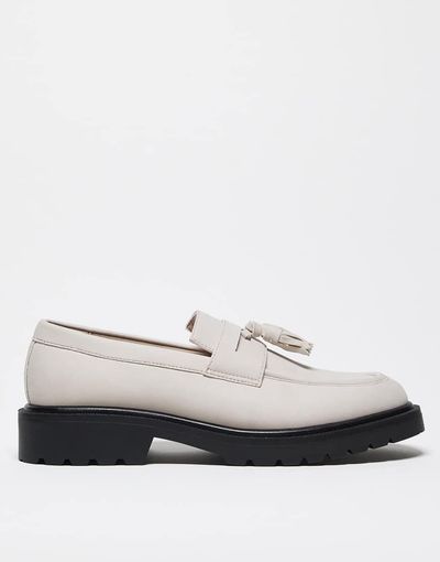 ASOS DESIGN ASOS DESIGN loafers in stone with tassel-Neutral