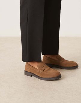 ASOS DESIGN ASOS DESIGN loafers in taupe suede-Neutral