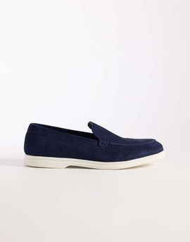 ASOS DESIGN ASOS DESIGN loafers with white sole in navy suede
