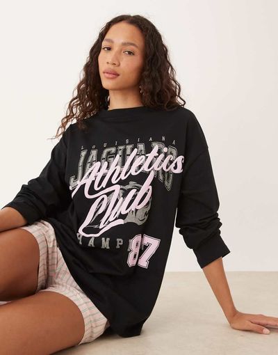 ASOS DESIGN ASOS DESIGN long sleeve skater tee with athletics club graphic in black