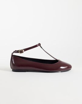 ASOS DESIGN ASOS DESIGN Lulu T bar ballet flats in burgundy-Red