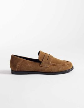 ASOS DESIGN ASOS DESIGN Marble premium suede round toe loafers in tan-Brown