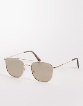 ASOS DESIGN ASOS DESIGN metal aviator sunglasses with gold-tone frames and brown lenses