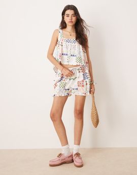 ASOS DESIGN ASOS DESIGN micro bloomer shorts in tile print-Multi