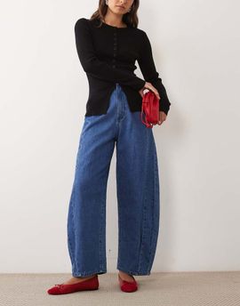 ASOS DESIGN ASOS DESIGN minimalist waistband barrel leg jeans in rinse wash-Blue