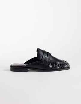 ASOS DESIGN ASOS DESIGN Mouse ruched detail loafer mules in black