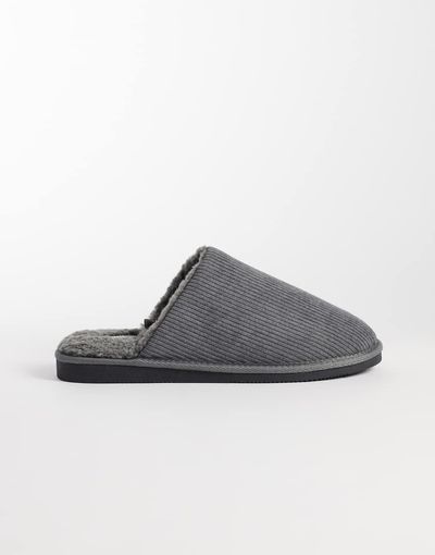 ASOS DESIGN ASOS DESIGN mule slippers in charcoal corduroy with tonal faux shearling lining-Gray