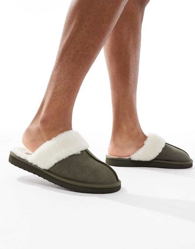 ASOS DESIGN ASOS DESIGN mule slippers in khaki suede with faux shearling lining-Green