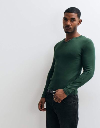 ASOS DESIGN ASOS DESIGN muscle fit long sleeve t-shirt with notch neck in dark green rib