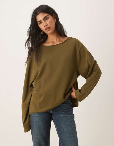 ASOS DESIGN ASOS DESIGN off the shoulder long sleeve tee in dark olive-Green