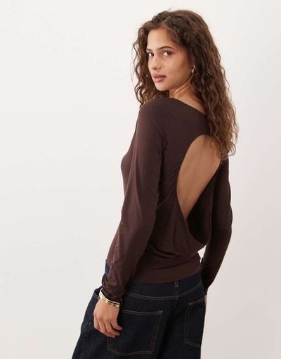 ASOS DESIGN ASOS DESIGN open back long sleeve T-shirt in brown
