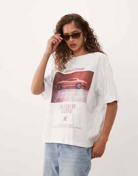 ASOS DESIGN ASOS DESIGN Oversized T-shirt with sports car graphic in red and cream-White