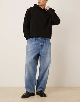 ASOS DESIGN ASOS DESIGN oversized tapered jeans in light wash blue with pleats