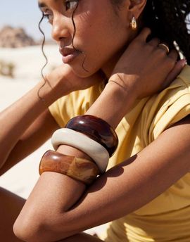 ASOS DESIGN ASOS DESIGN pack of 3 resin bangles in amber and brown-Multi