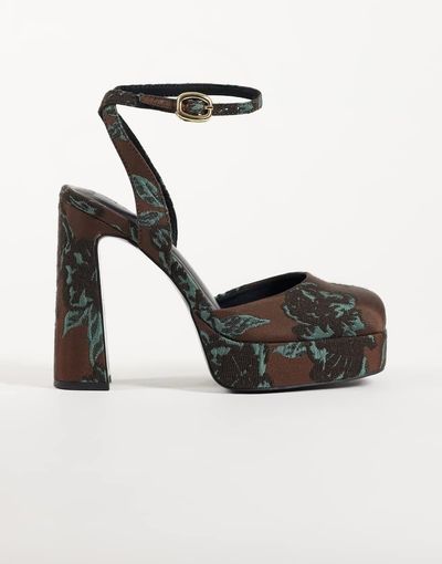 ASOS DESIGN ASOS DESIGN Peaked platform high heeled shoes in chocolate velvet-Brown