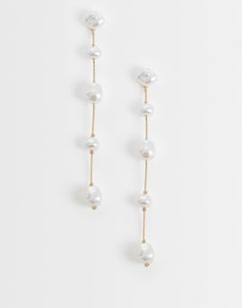 ASOS DESIGN ASOS DESIGN pendant earring with faux freshwater drops in gold tone-White