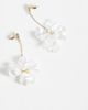 ASOS DESIGN ASOS DESIGN pendant earrings with ivory flower pendants in gold tone - IVORY-WHITE - 4